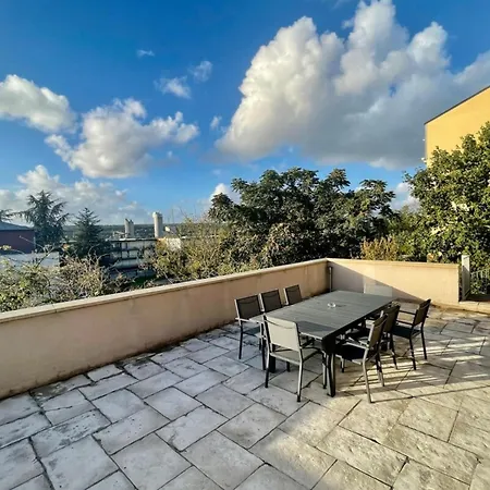 Julie Beau F6 Renove Terrasse Parking Rouen *